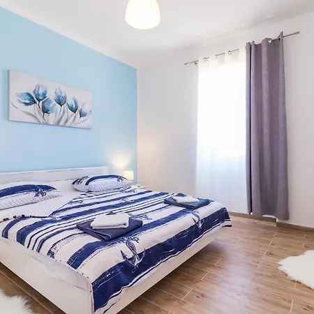 بيت للعطل Casa Grotta Istriana Mit Neu Pool Near Center In بولا