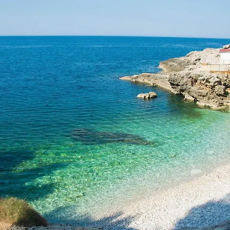 Casa Grotta Istriana Mit Neu Pool Near Center In بيت للعطل